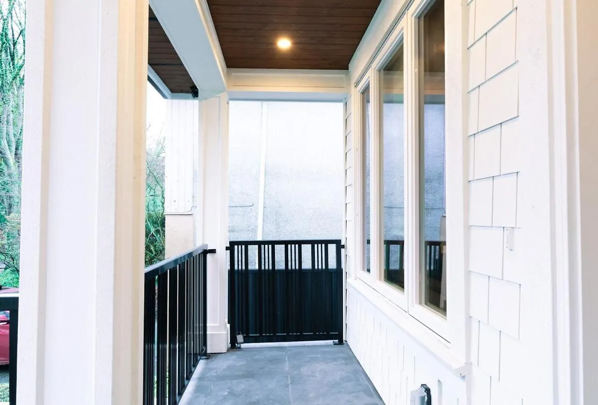 Pristine Brand New Duplex, Prime Location! Villa Vancouver 0*,  Canada