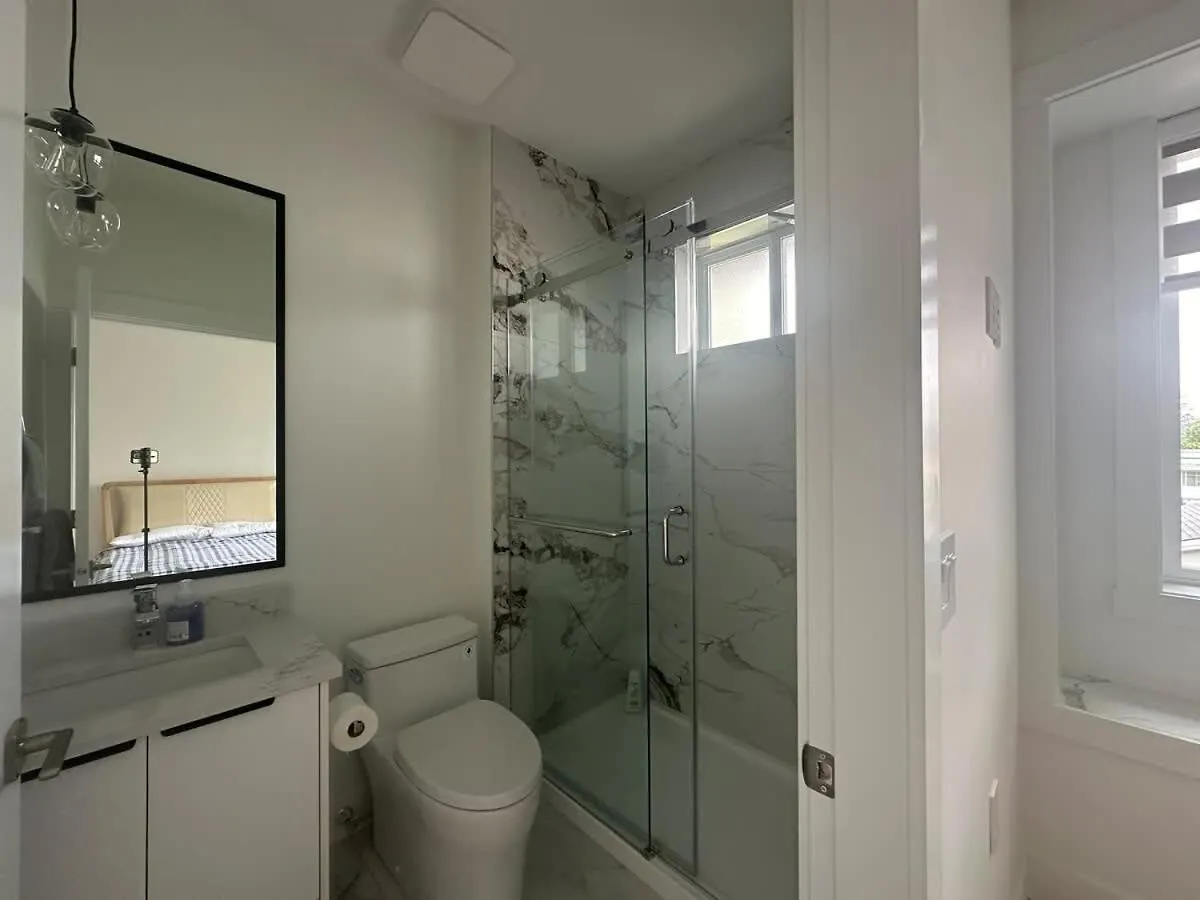 Pristine Brand New Duplex, Prime Location! Villa Vancouver 0*,