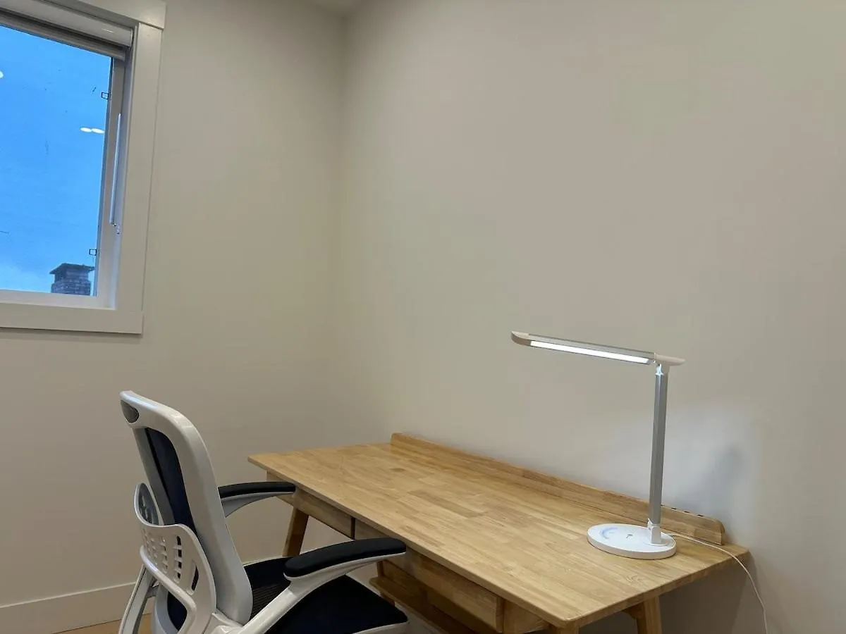 Pristine Brand New Duplex, Prime Location! Villa Vancouver Canada