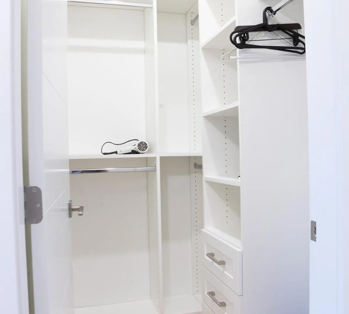 Pristine Brand New Duplex, Prime Location! Villa Vancouver